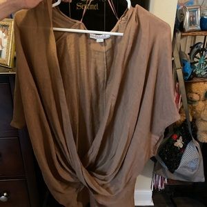 Women’s Brown Top
